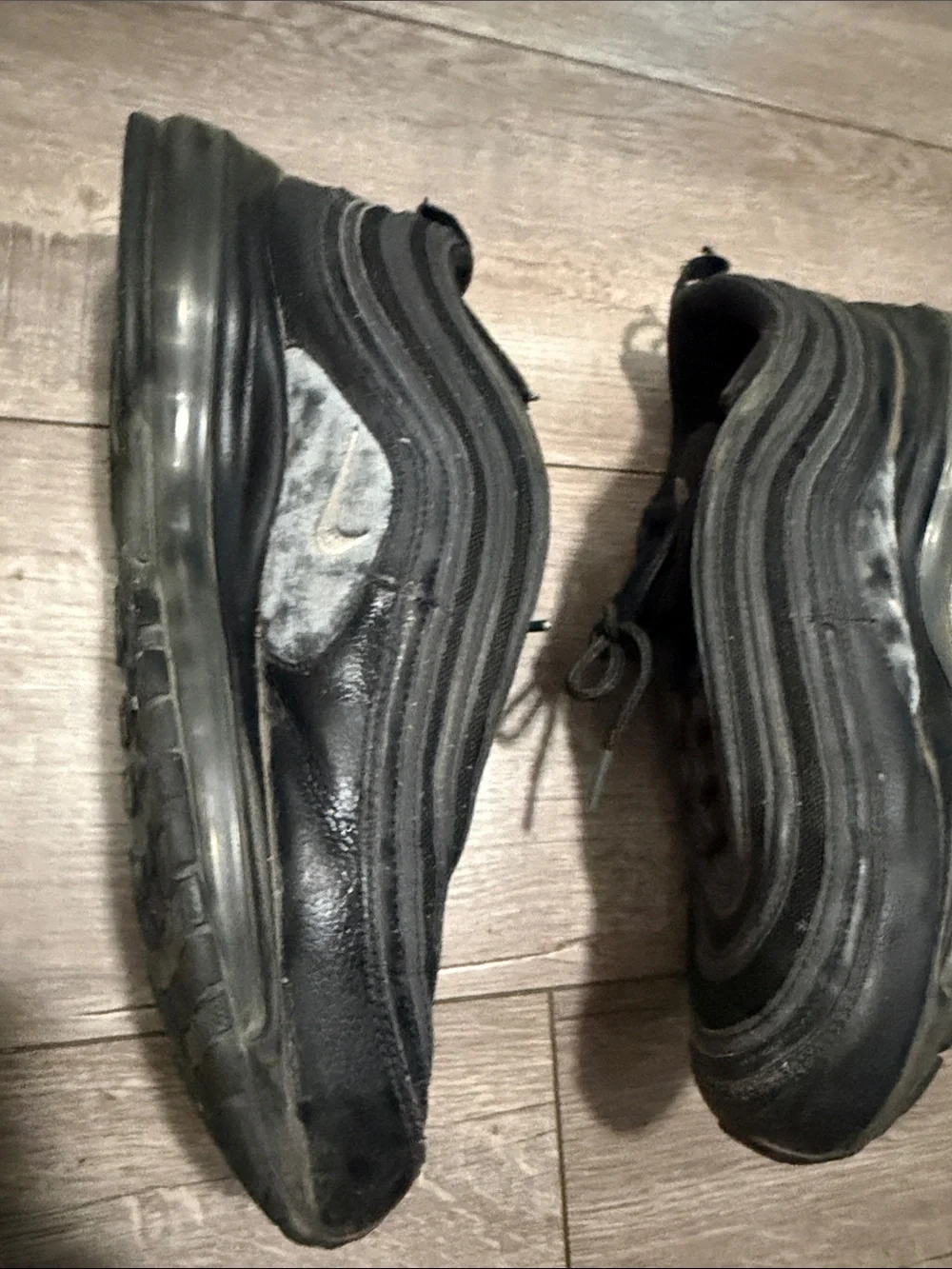 Nike Men’s Black Low-Top Athletic Sneakers